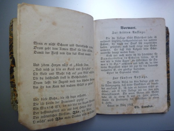 Leander, Charlotte (Emma Hennings): Häkelschule, Erfurt 1843. Leander, Charlotte (Emma Hennings): Häkelschule, Erfurt 1843.
